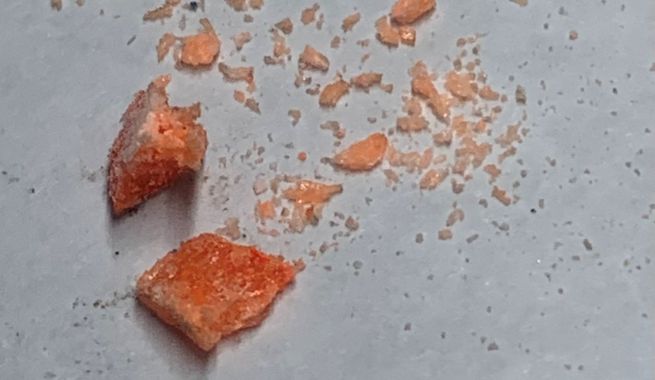 Drugs warning: bright orange powder - Student News
